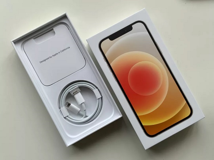 网友给库克留言:小米11环保方案更好 苹果不跟进下?