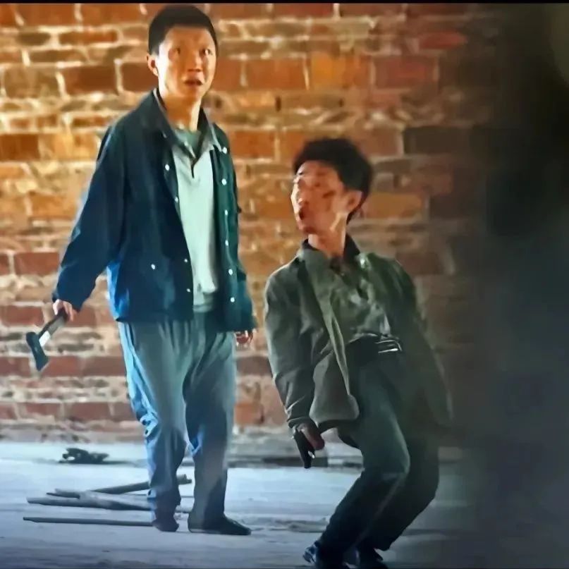 《狂飙》疯驴子表情包图片 疯驴子带子表情包下载
