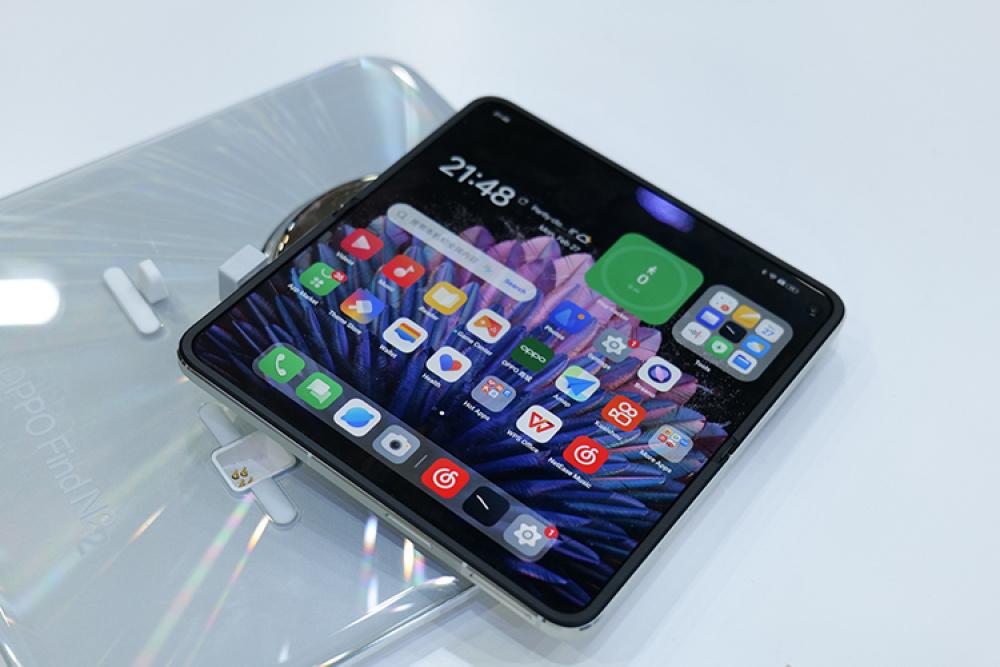 oppo在mwc 2023大会上发布find n2 flip和首款wifi6路由器等新品
