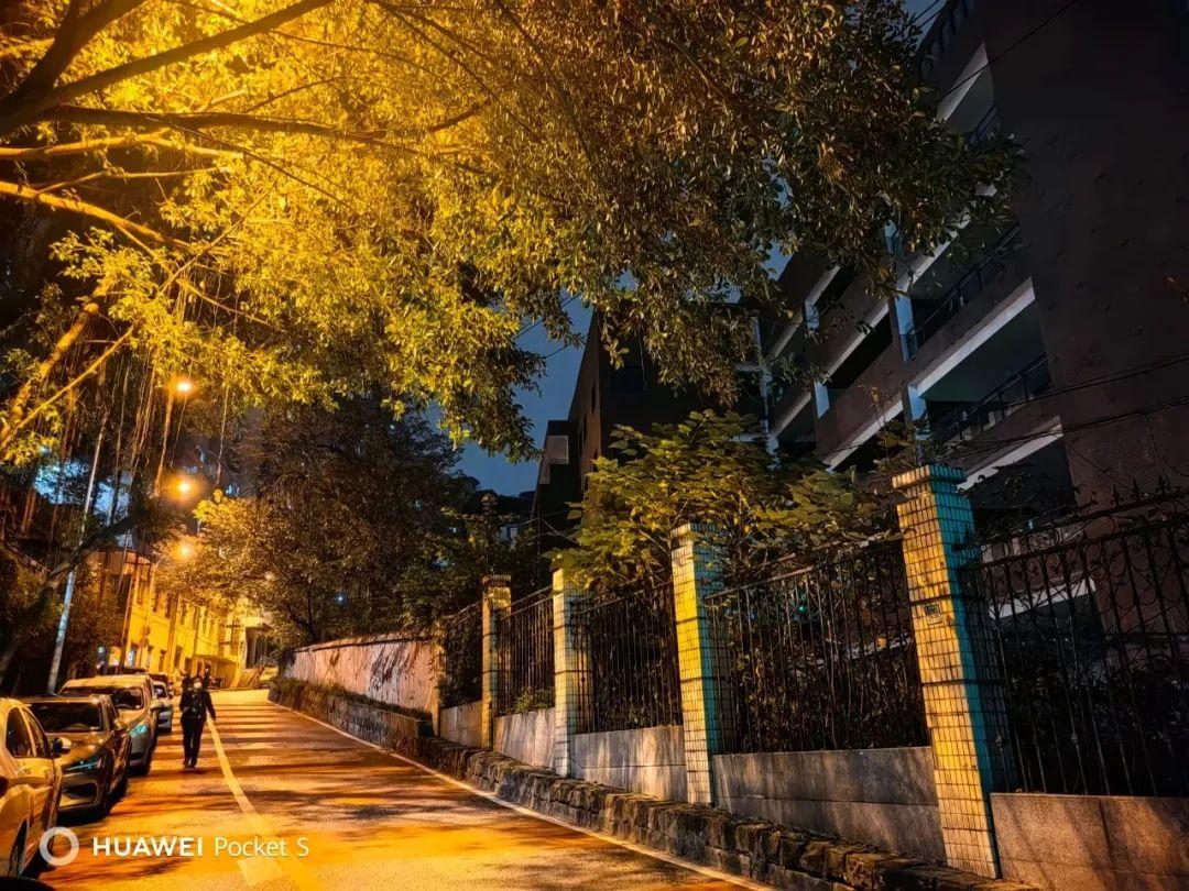 全能折叠屏手机 华为pocket s评测