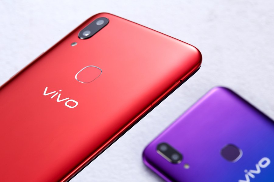 千元机颜值派 vivo z1青春版三色对比图赏