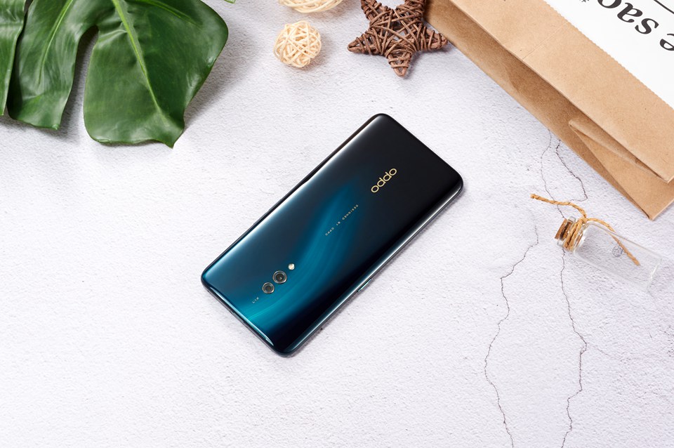 oppo k3图赏 屏幕指纹升降摄像头