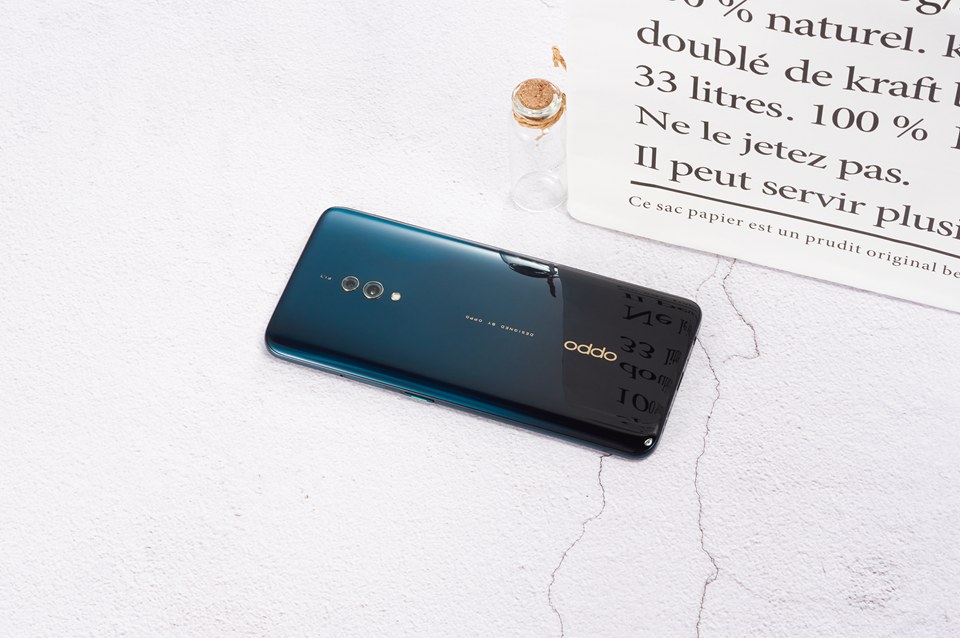oppo k3图赏 屏幕指纹升降摄像头