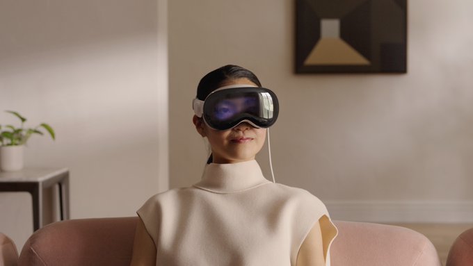 苹果头显低配版曝光 为了更好的卖高配vision pro？
