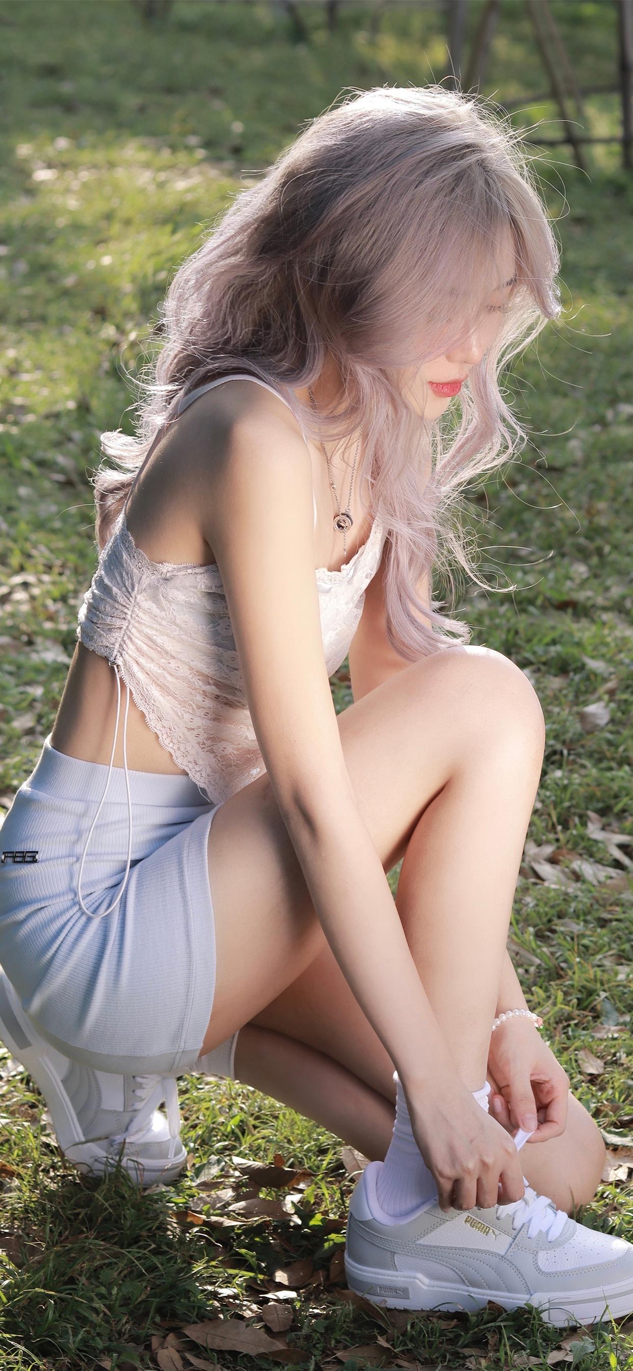 24张手机美女壁纸超清下载 好看又养眼！