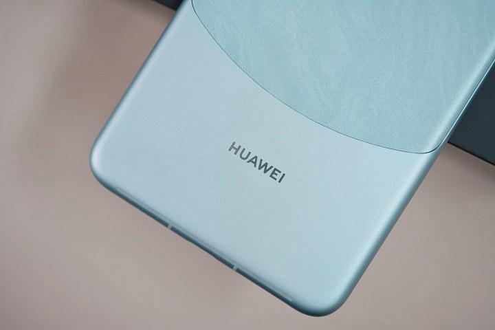 国外机构拆解华为mate60 pro，称麒麟芯片世界一流！