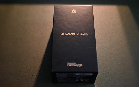华为mate50开箱图赏 久违的熟悉感回来了！