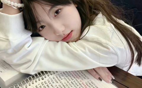 微信美女头像真人 𝙒𝙚𝘾𝙝𝙖𝙩美女头像漂亮温柔