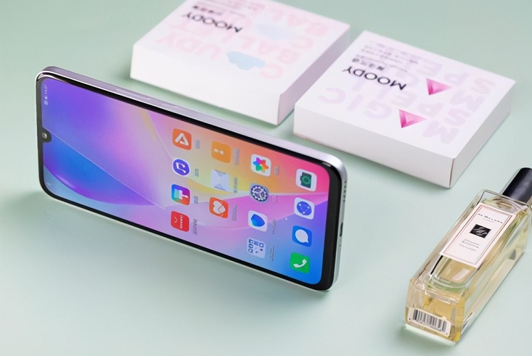 华为nova8 se发布 外观神似iphone 12 售价2599元